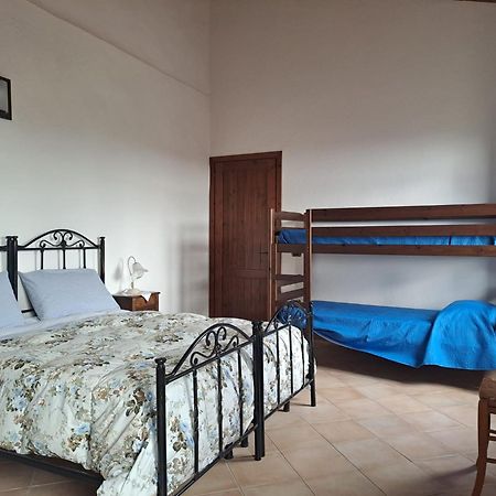B&B S'Omu Antiga Nureci Exterior photo